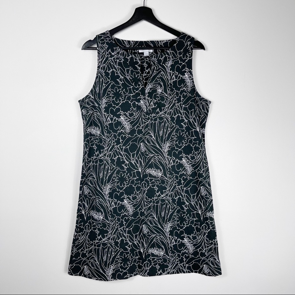New York & Company Sleeveless Black and White Cotton Dress